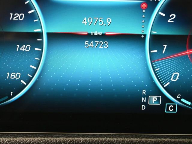 Used 2023 Mercedes-Benz GLB 250 4MATIC image 35