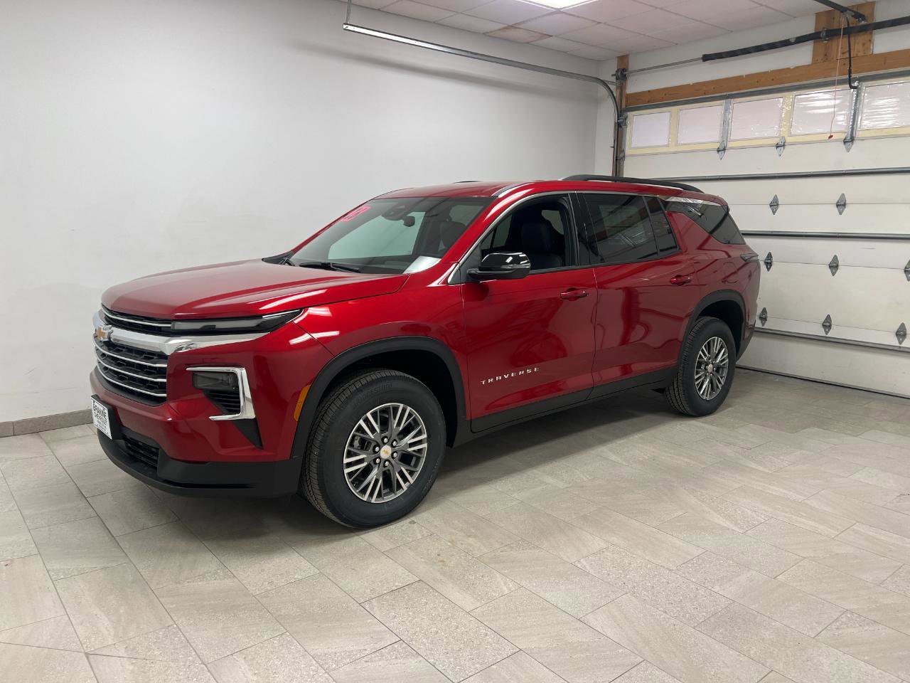 New 2026 Chevrolet Traverse LT FWD image 2