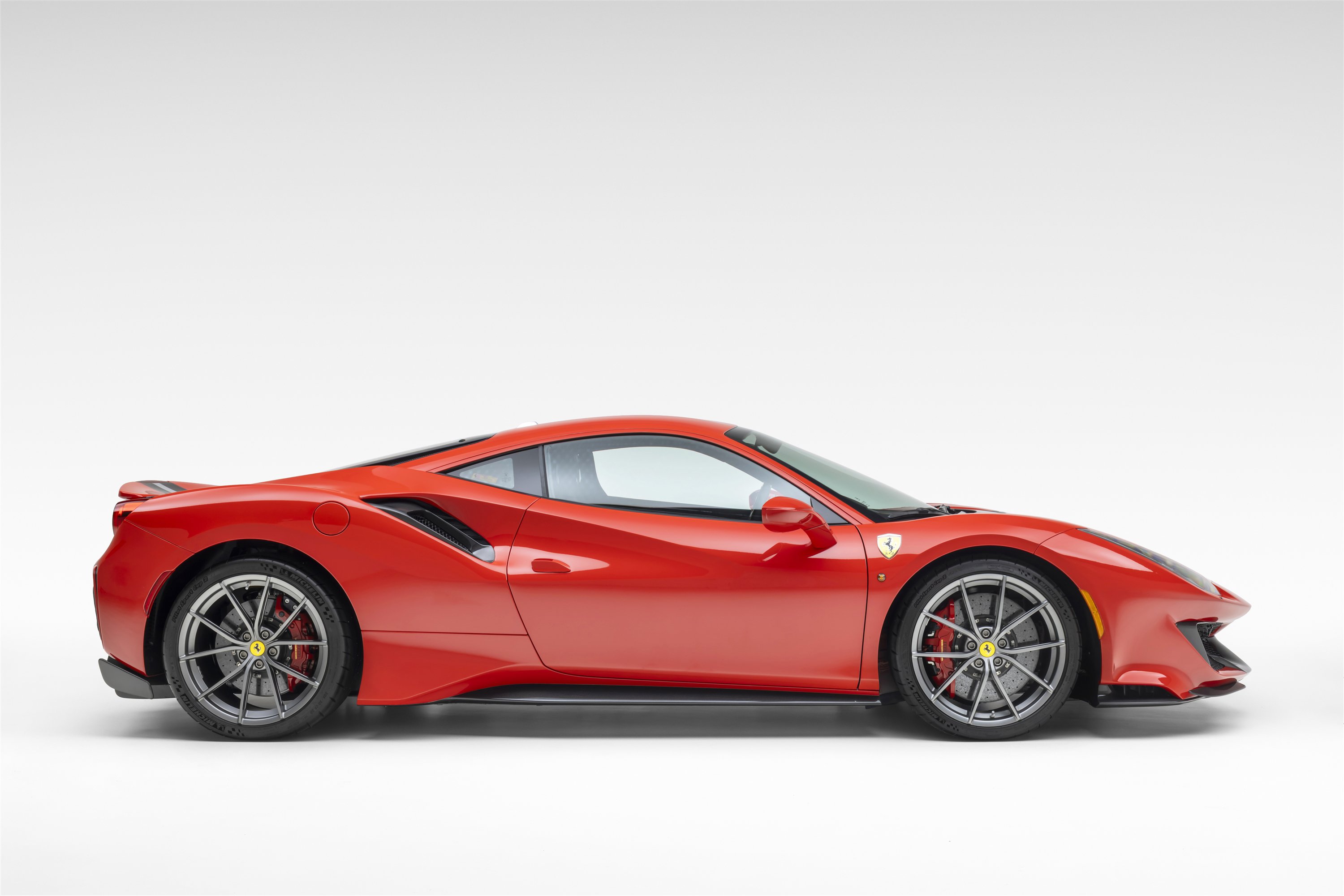 Certified 2020 Ferrari 488 Pista Coupe RWD image 13