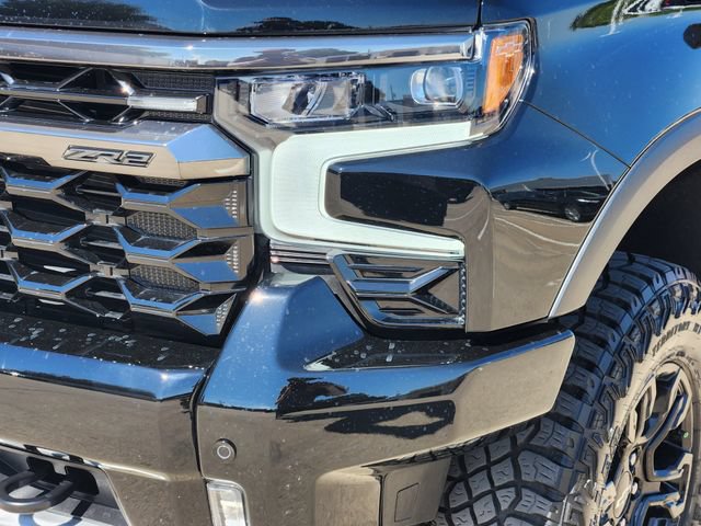 Used 2025 Chevrolet Silverado 1500 ZR2 w/ Dark Appearance Package AWD/4WD image 17