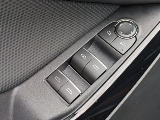 New 2026 Chevrolet Equinox RS w/ Convenience Package III FWD image 9