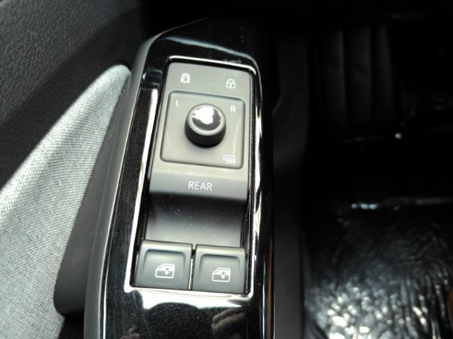 Used 2023 Volkswagen ID.4 Pro RWD image 34