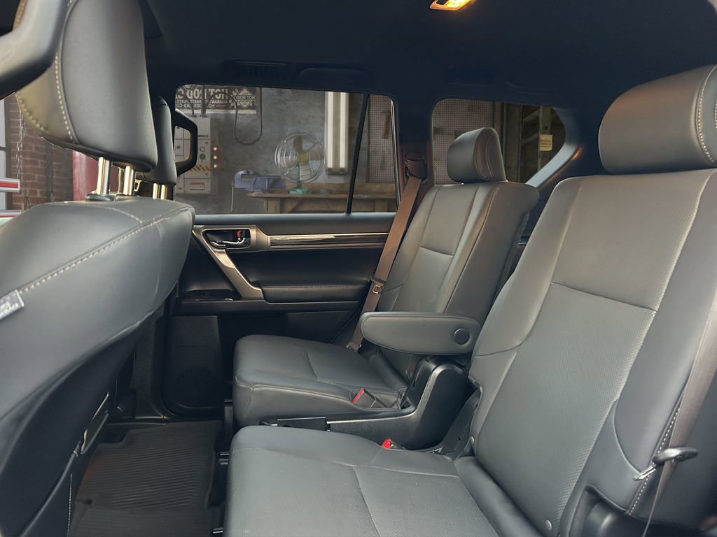 Used 2020 Lexus GX 460 Premium image 14
