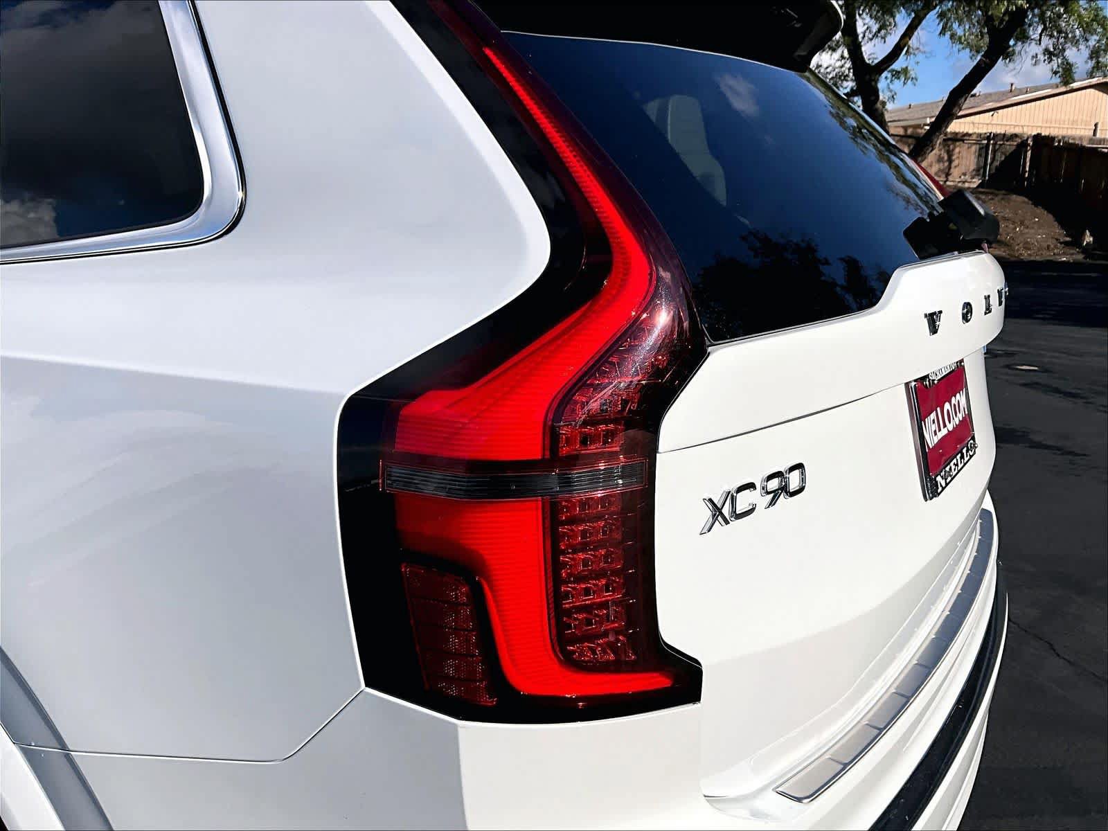 Used 2025 Volvo XC90 T8 Ultra w/ Protection Package Premier AWD/4WD image 34