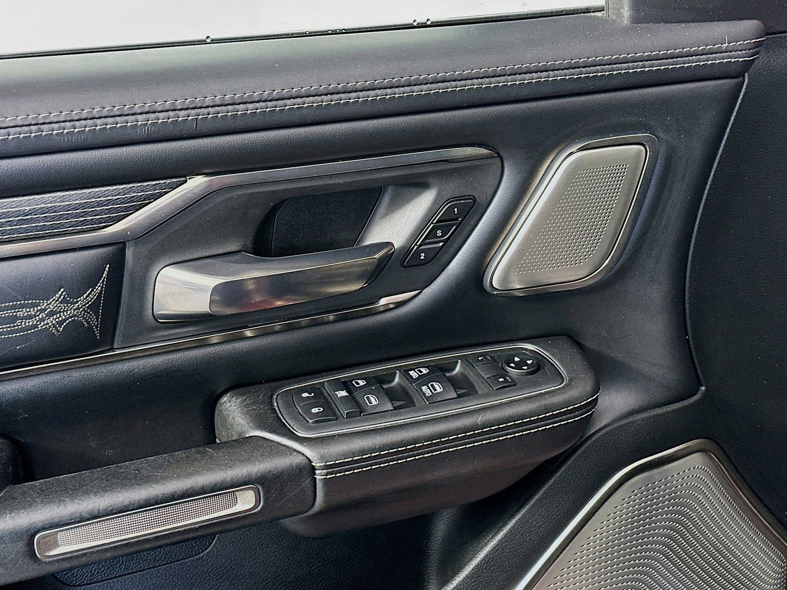 Used 2019 RAM 1500 Limited AWD/4WD image 18