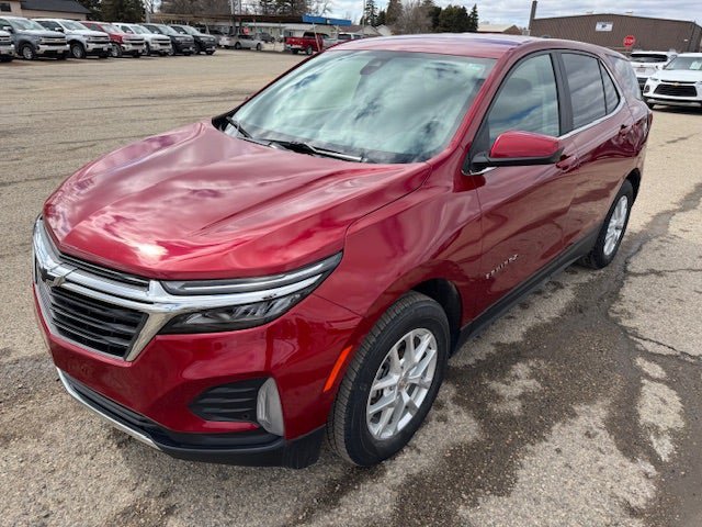 Used 2023 Chevrolet Equinox LT image 3