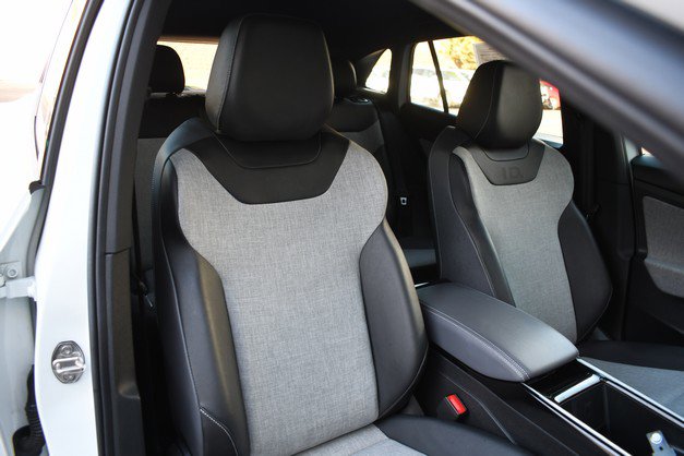 Used 2023 Volkswagen ID.4 Pro image 26