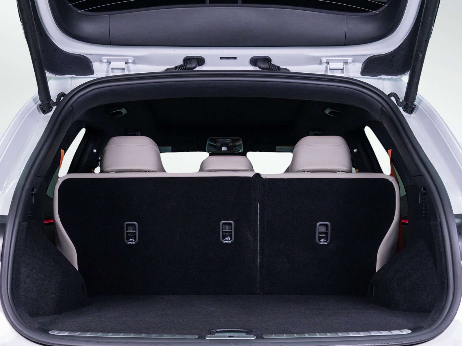 Used 2026 Genesis GV70 3.5T Sport Prestige image 8