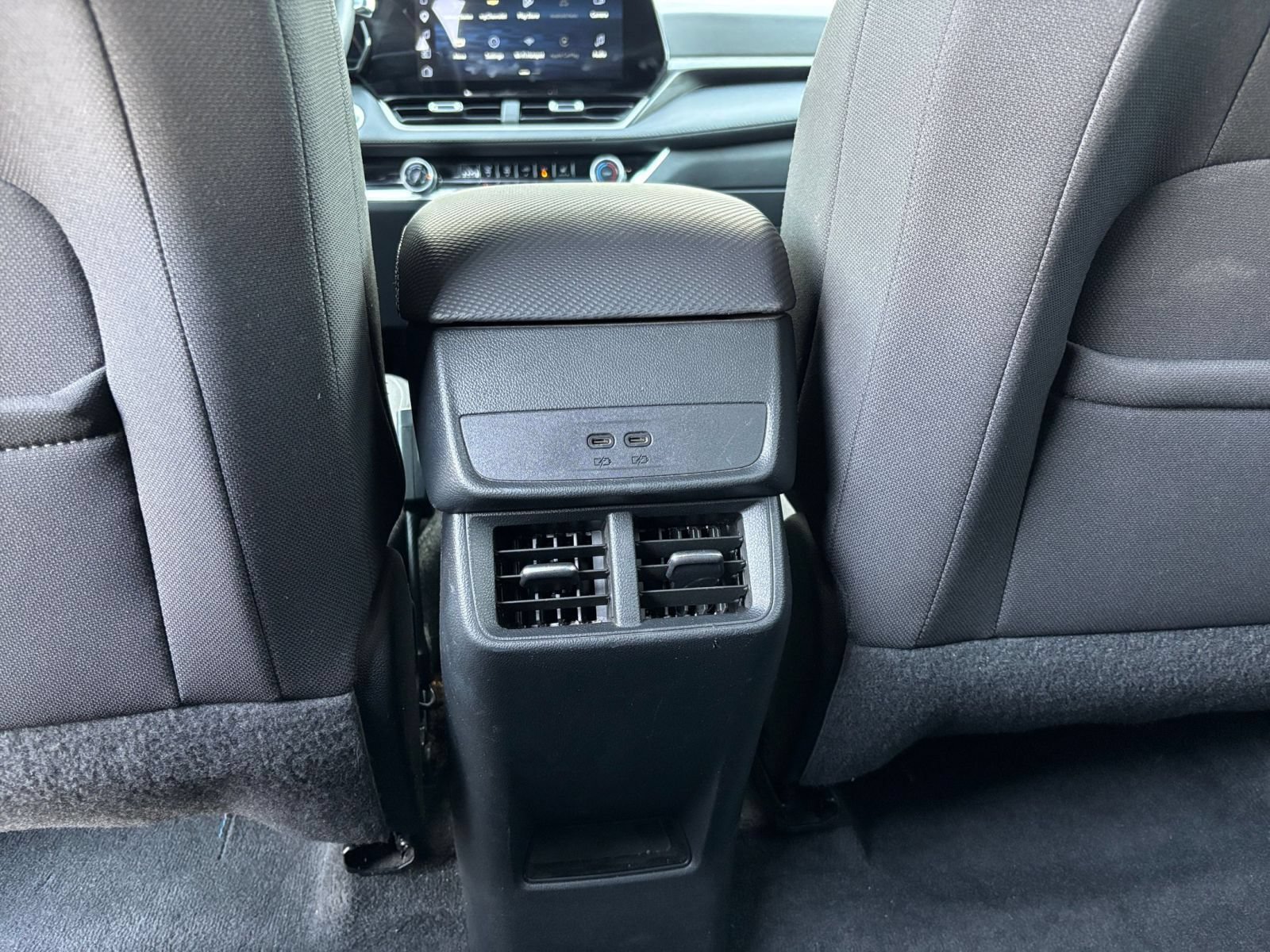 Used 2025 Chevrolet Equinox LT FWD image 22