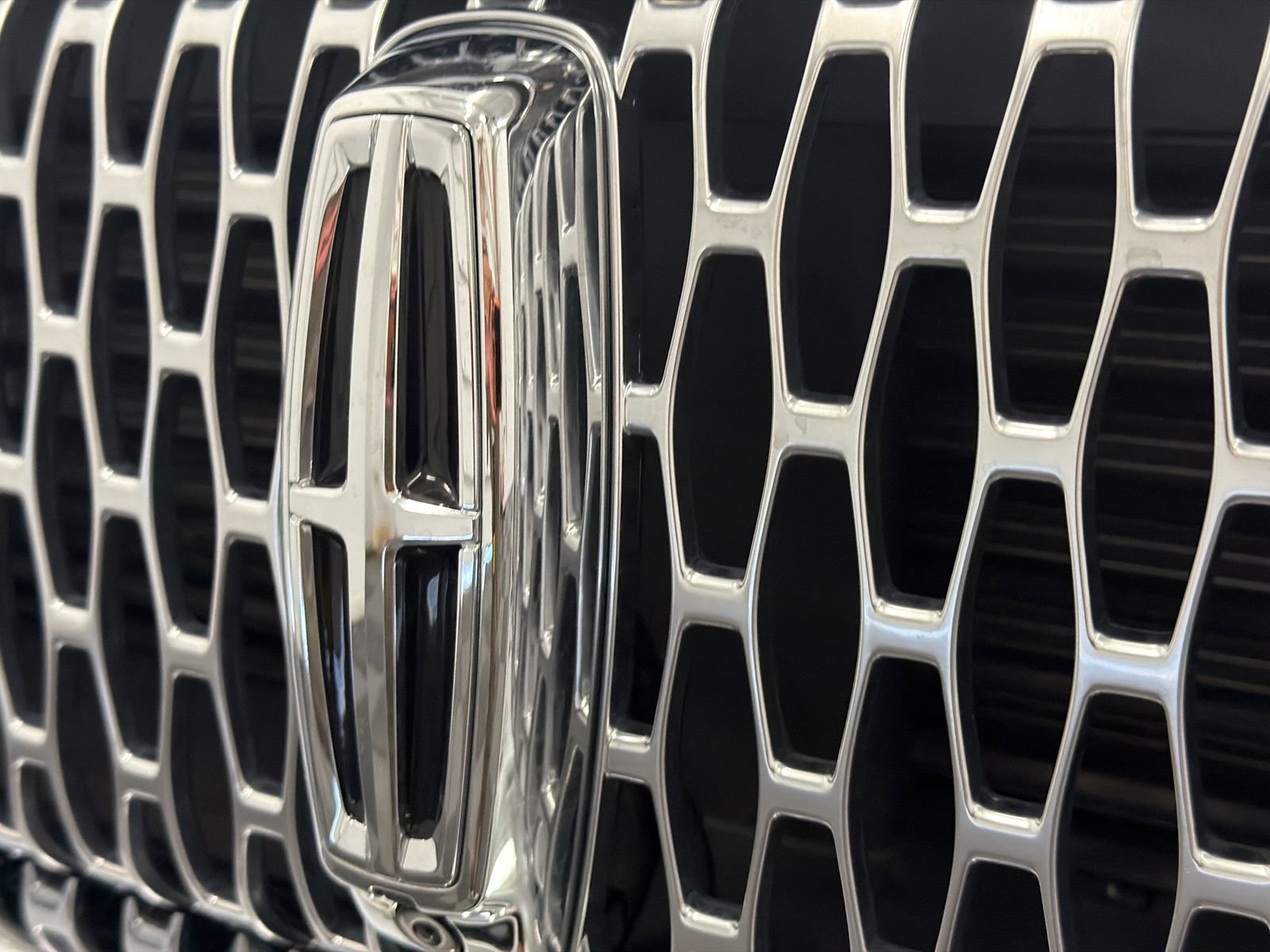 Used 2021 Lincoln Corsair Reserve AWD/4WD image 15