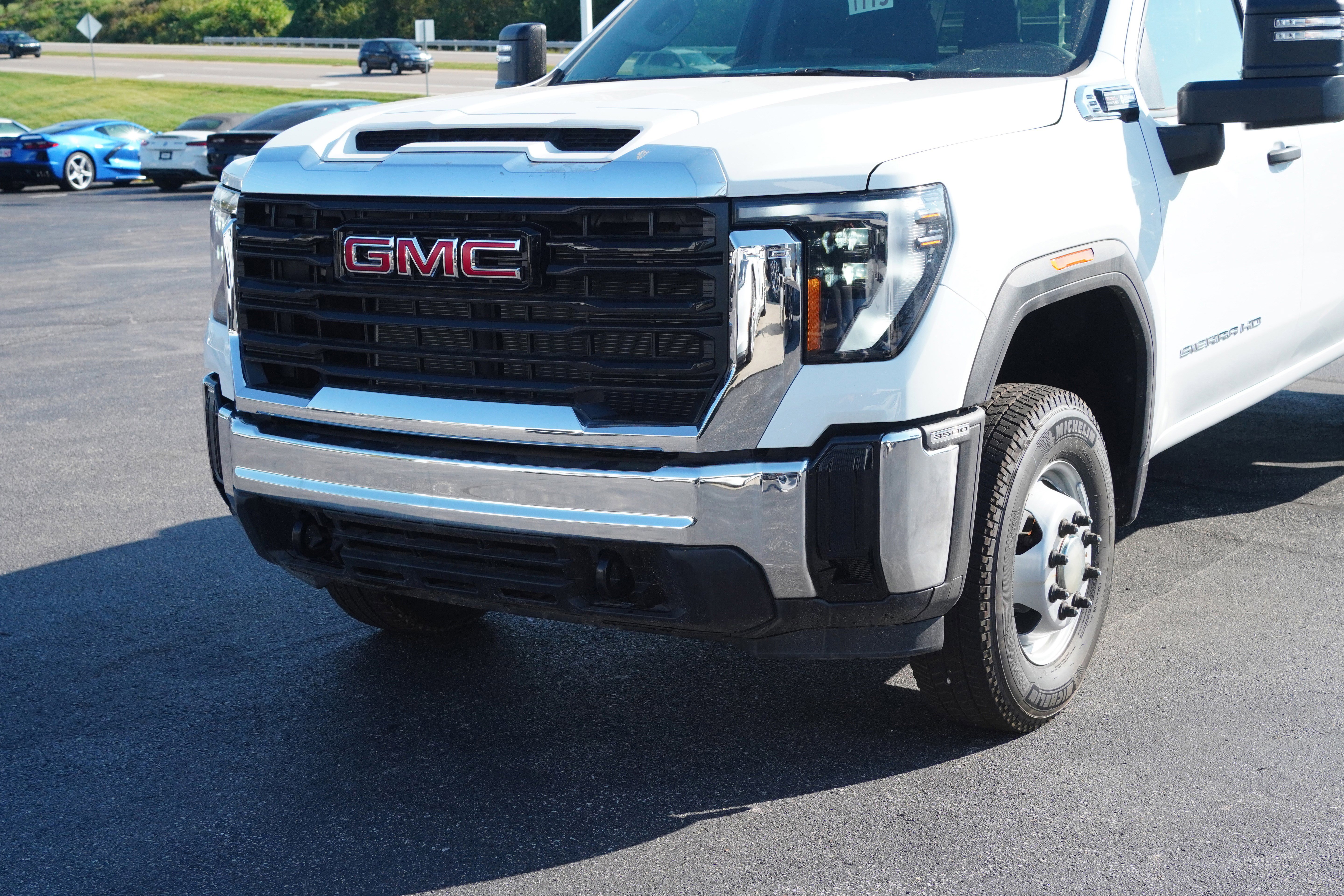 New 2025 GMC Sierra 3500 Pro w/ Convenience Package image 39