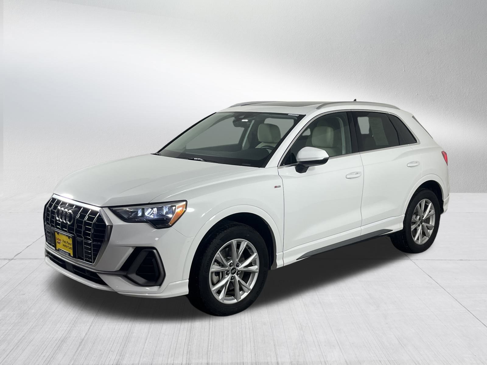 Used 2022 Audi Q3 2.0T Premium image 3