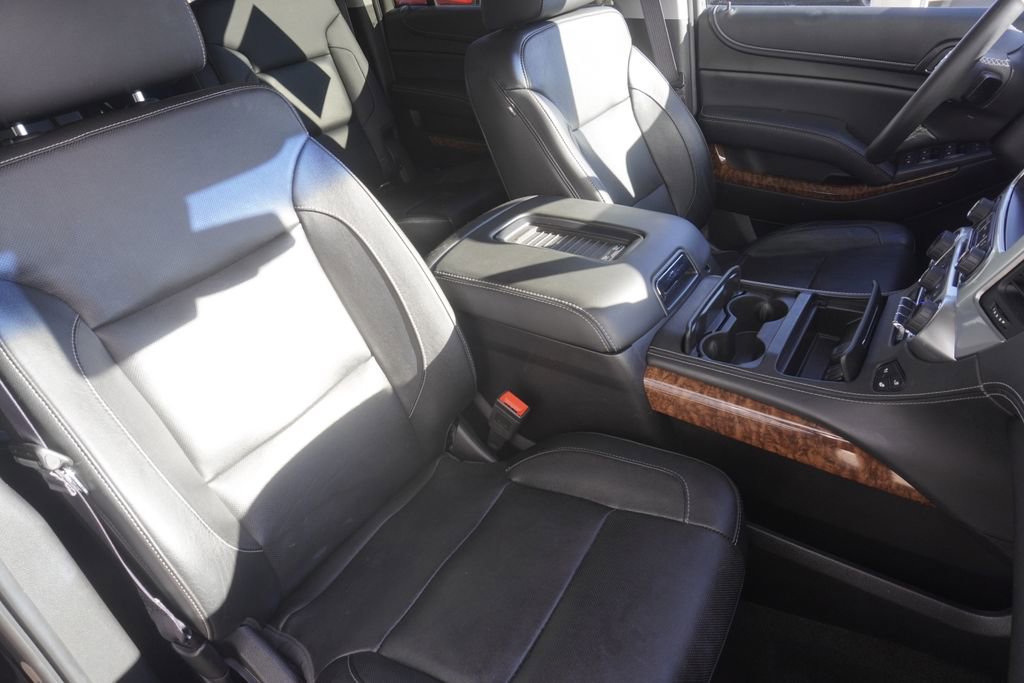 Used 2017 Chevrolet Suburban Premier image 24