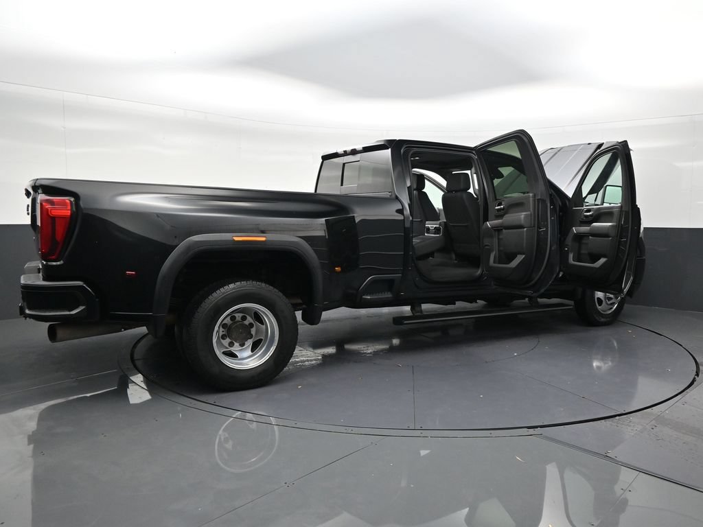 Used 2021 GMC Sierra 3500 Denali w/ Denali Ultimate Package AWD/4WD image 28