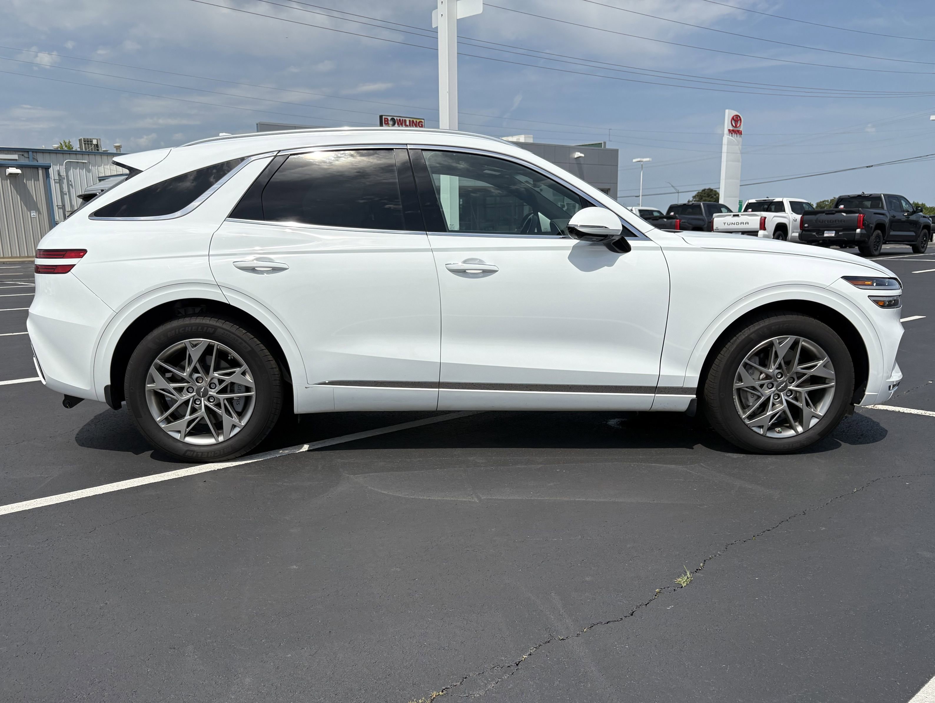 Used 2025 Genesis GV70 2.5T w/ Advanced Package AWD/4WD image 27