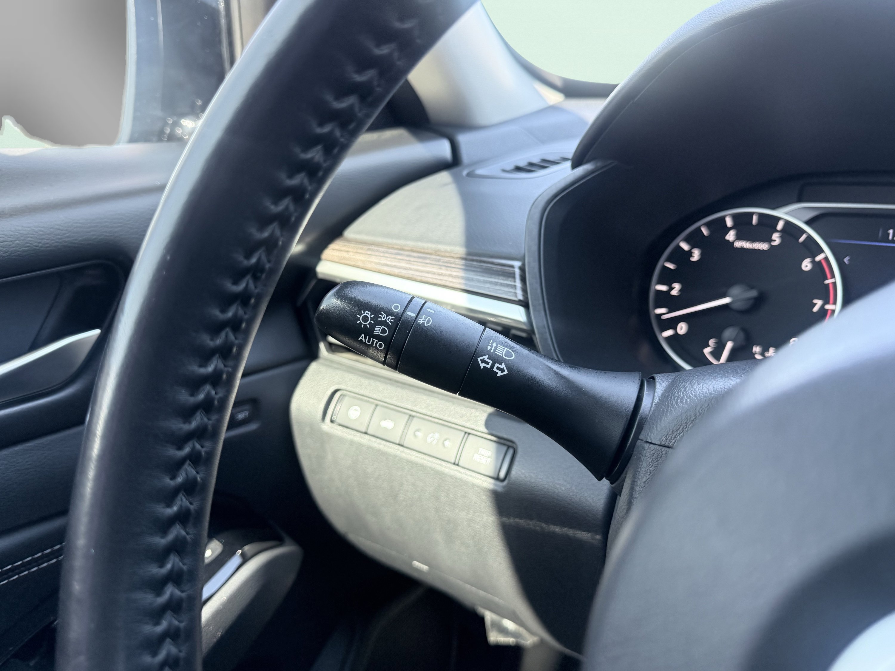 Used 2020 Nissan Altima 2.0 Platinum FWD image 63