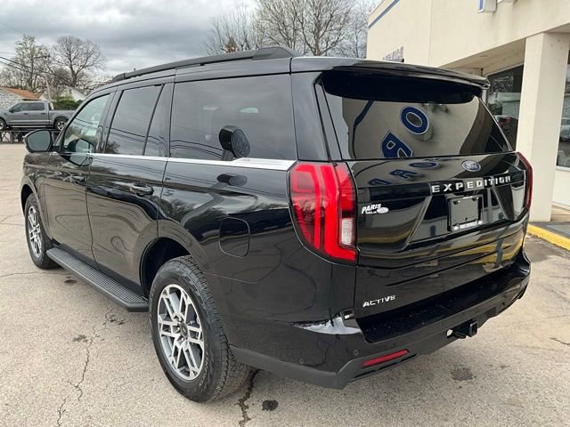 Used 2025 Ford Expedition Active image 8