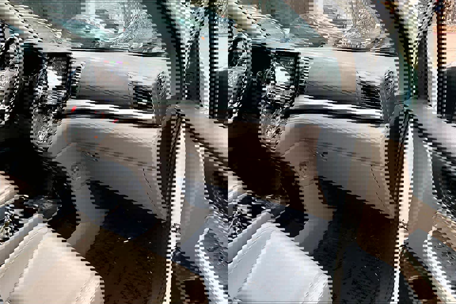 Used 2019 Honda Odyssey EX-L image 18