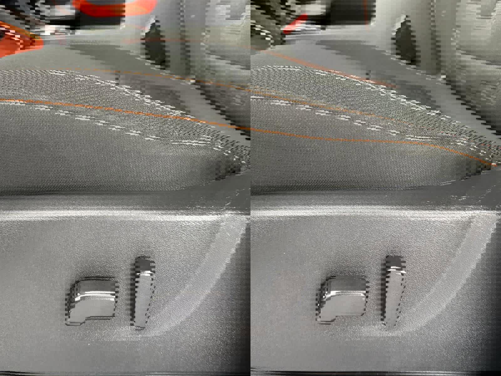 Used 2024 Nissan Frontier PRO-4X w/ Technology Package image 13