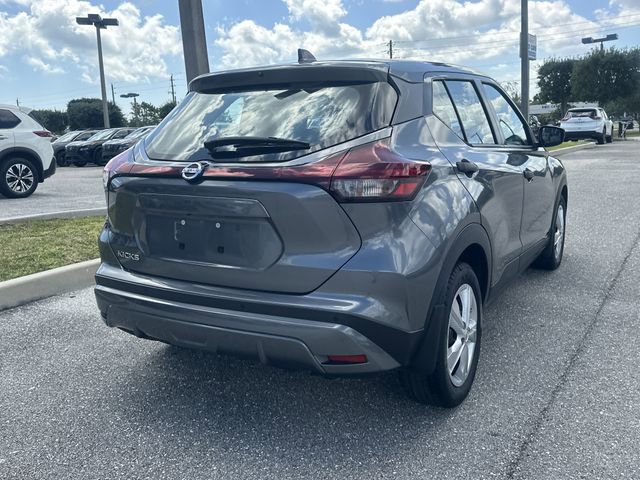 Used 2021 Nissan Kicks S FWD image 7