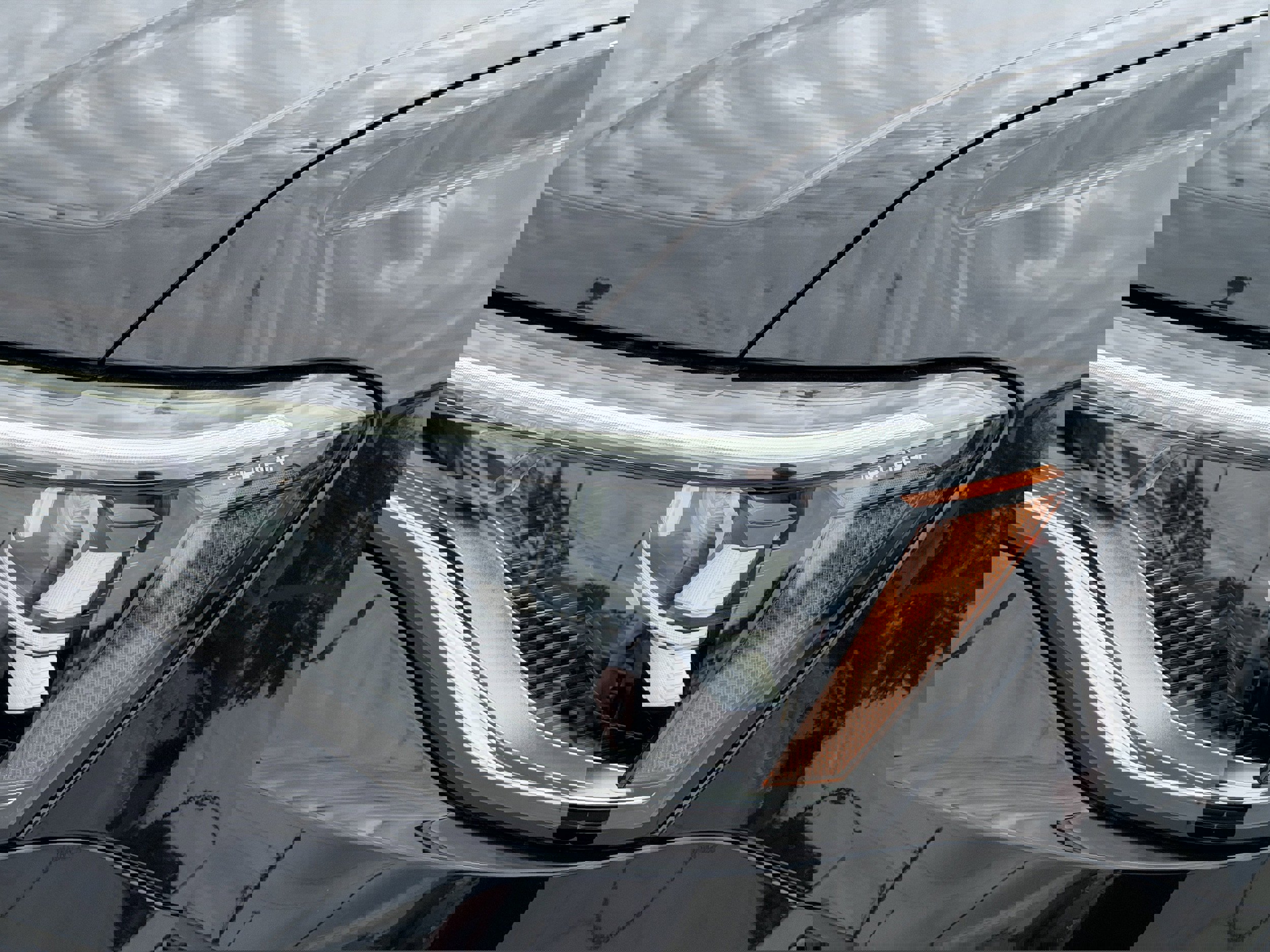 New 2026 Volkswagen Taos SE image 8