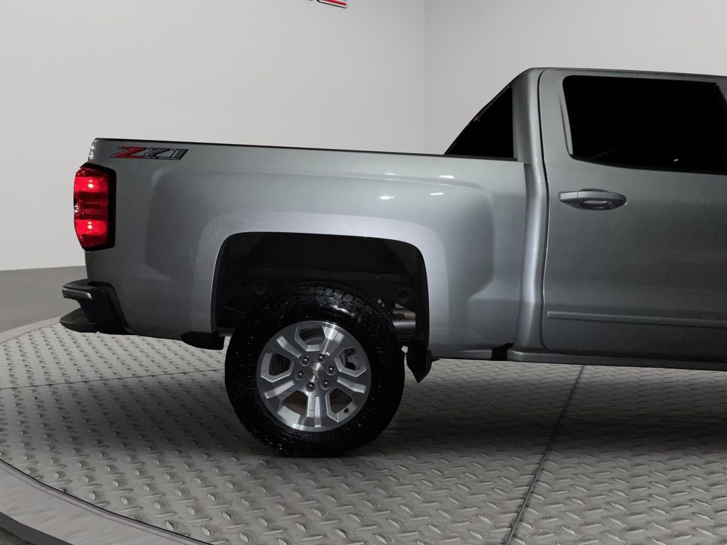 Certified 2018 Chevrolet Silverado 1500 LT w/ All Star Edition image 38
