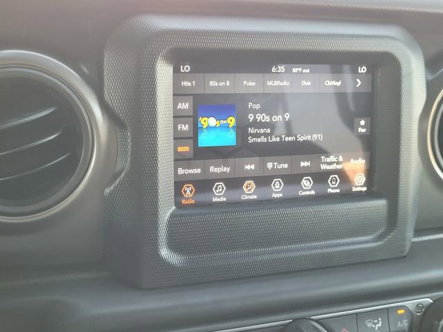 Certified 2023 Jeep Wrangler Unlimited image 9