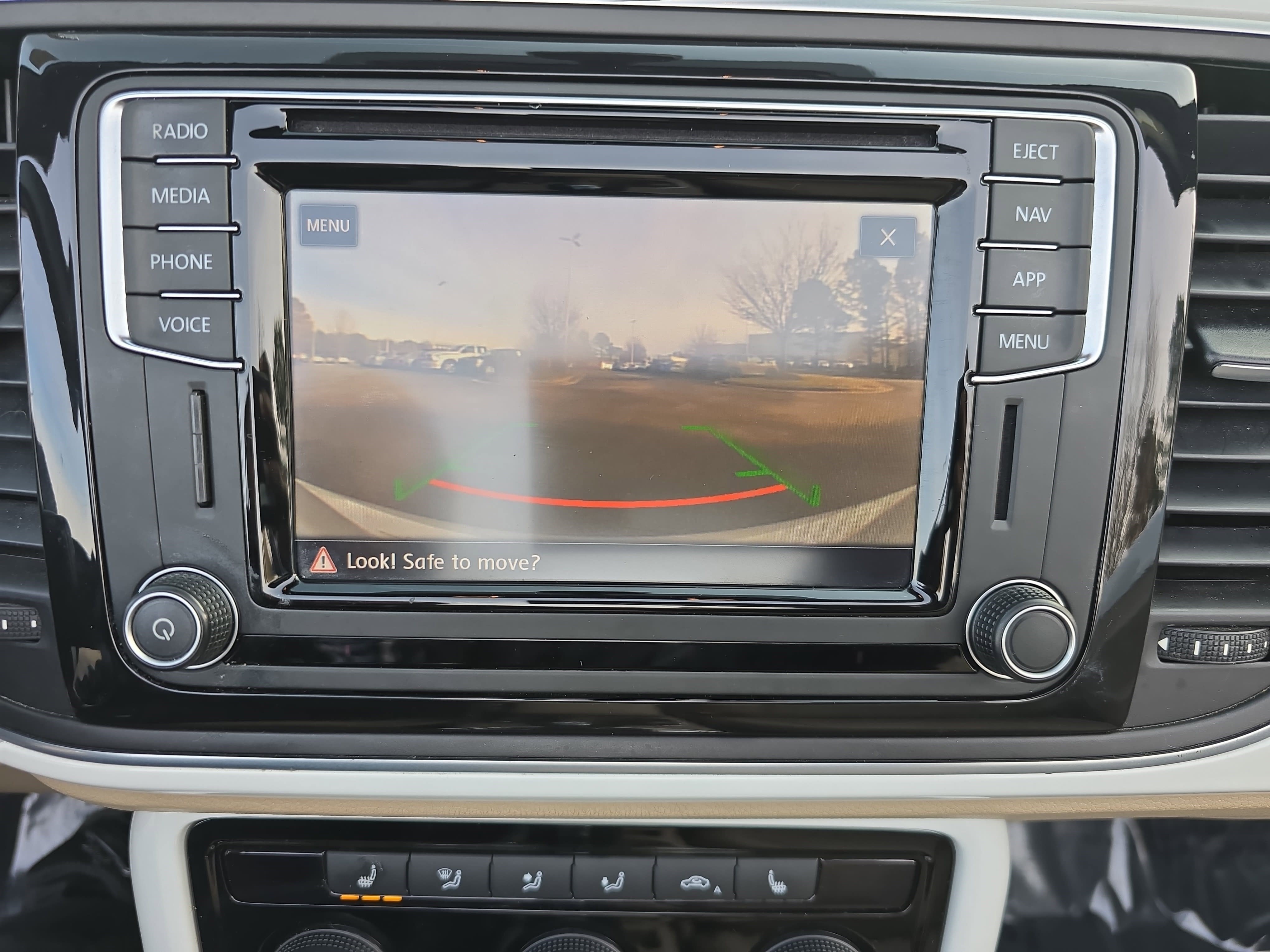 Used 2019 Volkswagen Beetle 2.0T S image 23