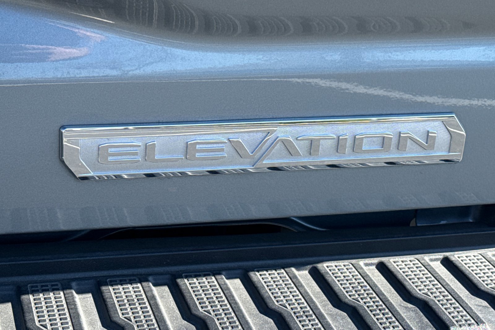 Used 2025 GMC Sierra 1500 Elevation image 36