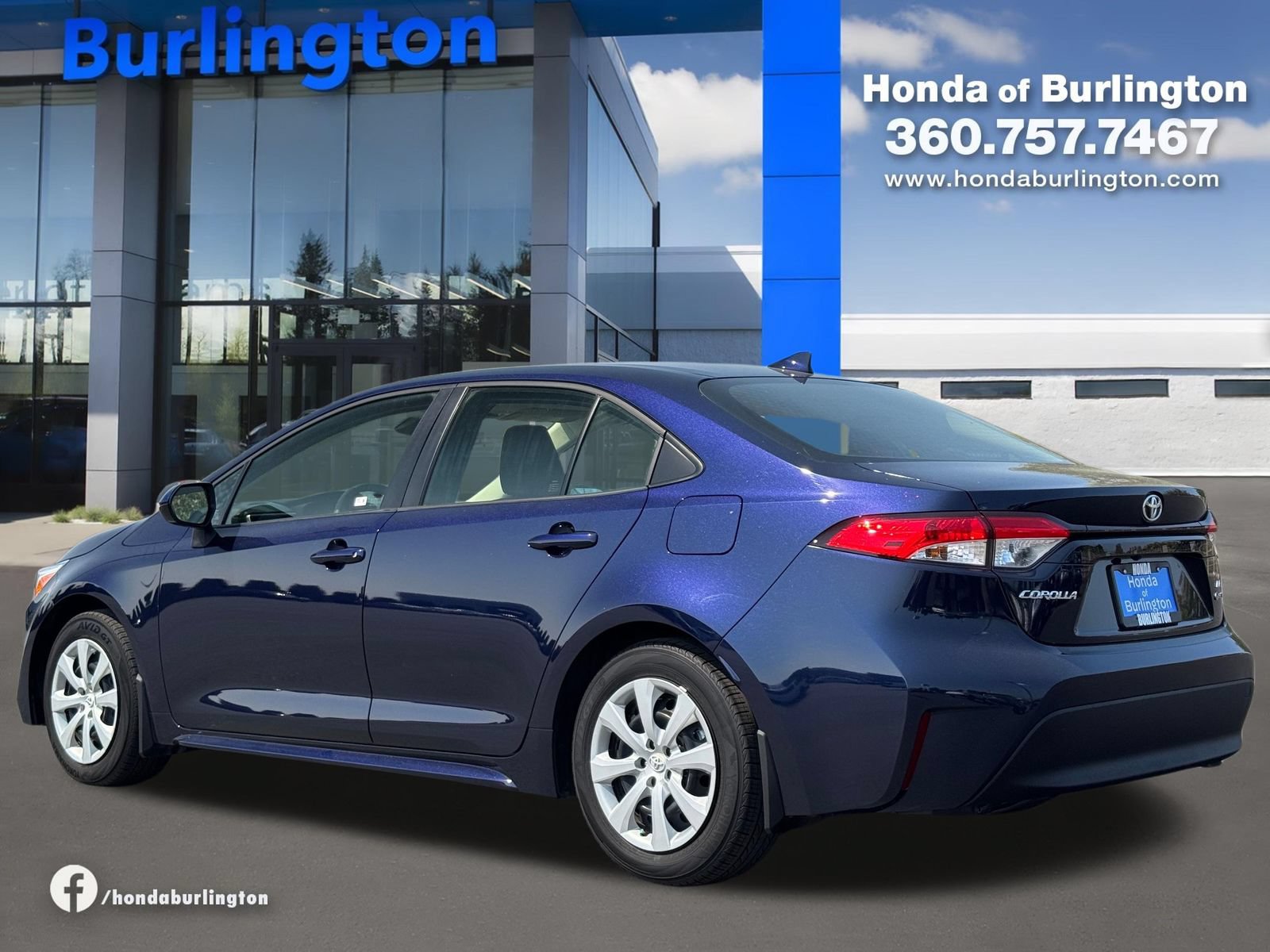 Used 2026 Toyota Corolla LE FWD image 4