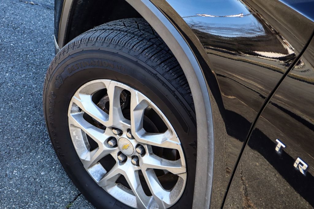 Used 2019 Chevrolet Traverse LT image 45