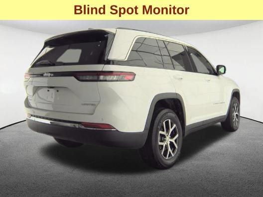 Used 2025 Jeep Grand Cherokee Limited AWD/4WD image 5
