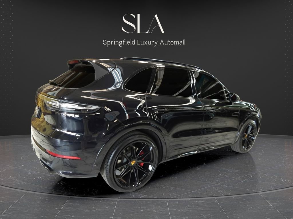 Used 2021 Porsche Cayenne GTS image 4