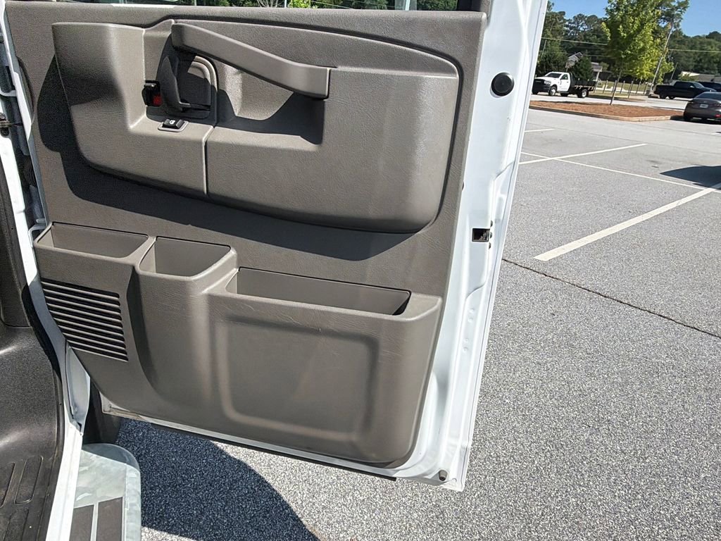Used 2024 GMC Savana 2500 w/ Driver Convenience Package RWD image 14