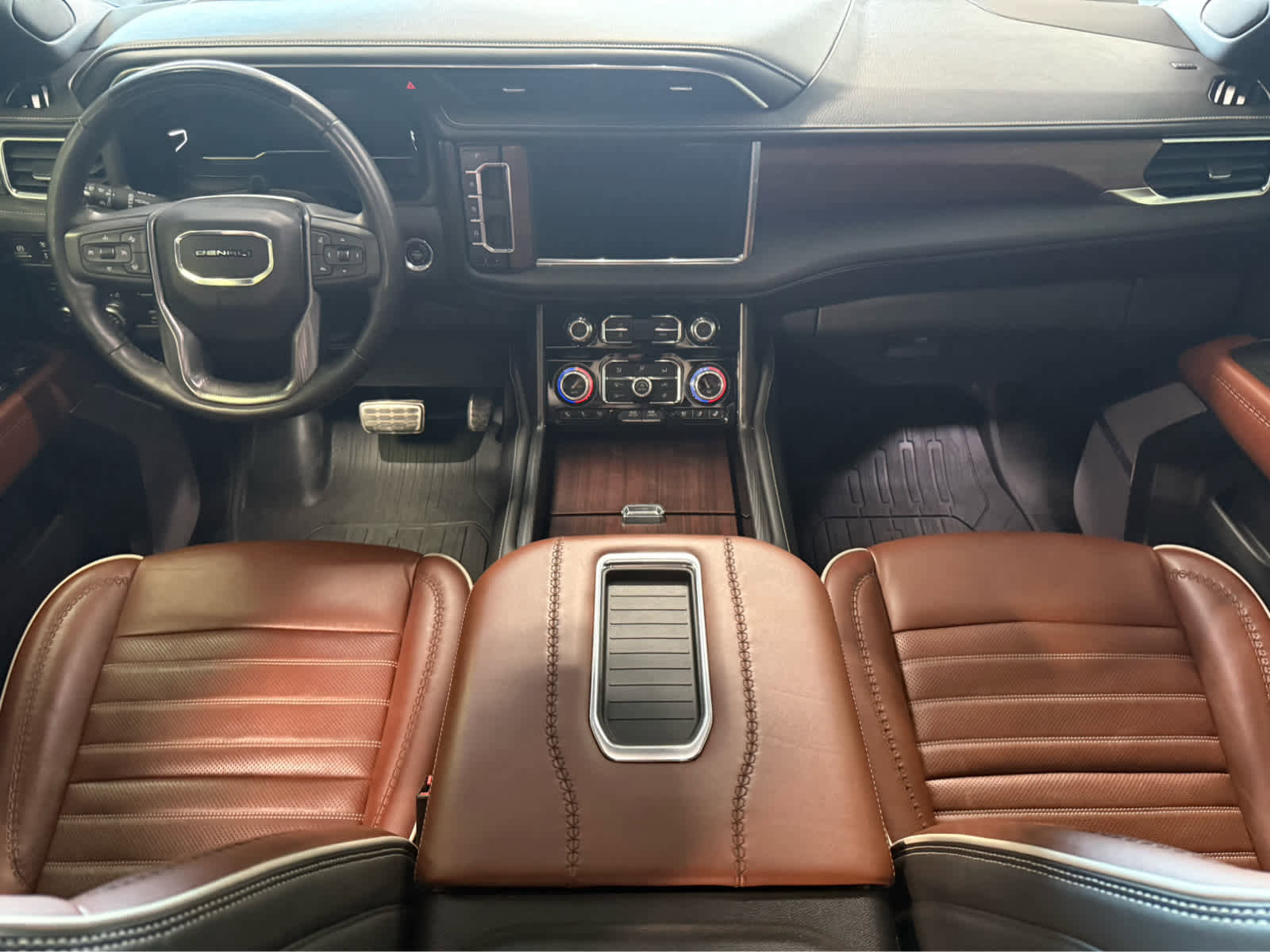 Certified 2023 GMC Yukon Denali Ultimate image 17