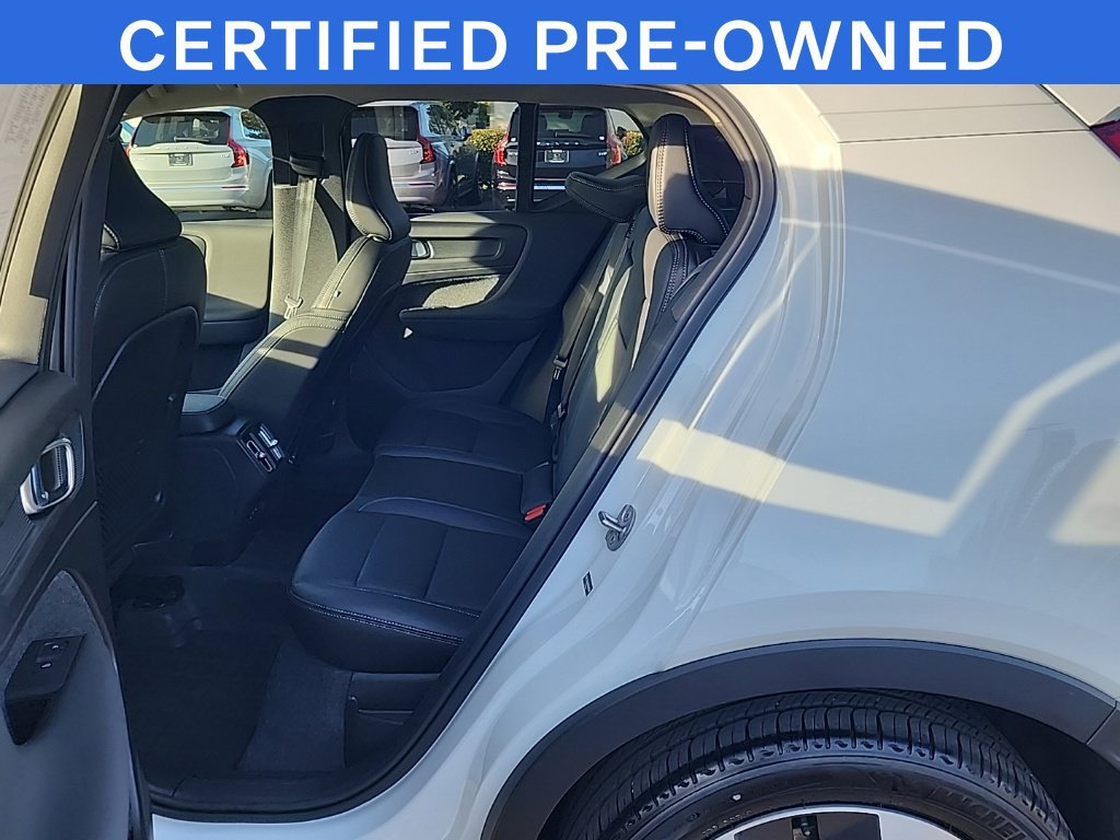 Used 2025 Volvo XC40 B5 Core w/ Protection Package Premier AWD/4WD image 14