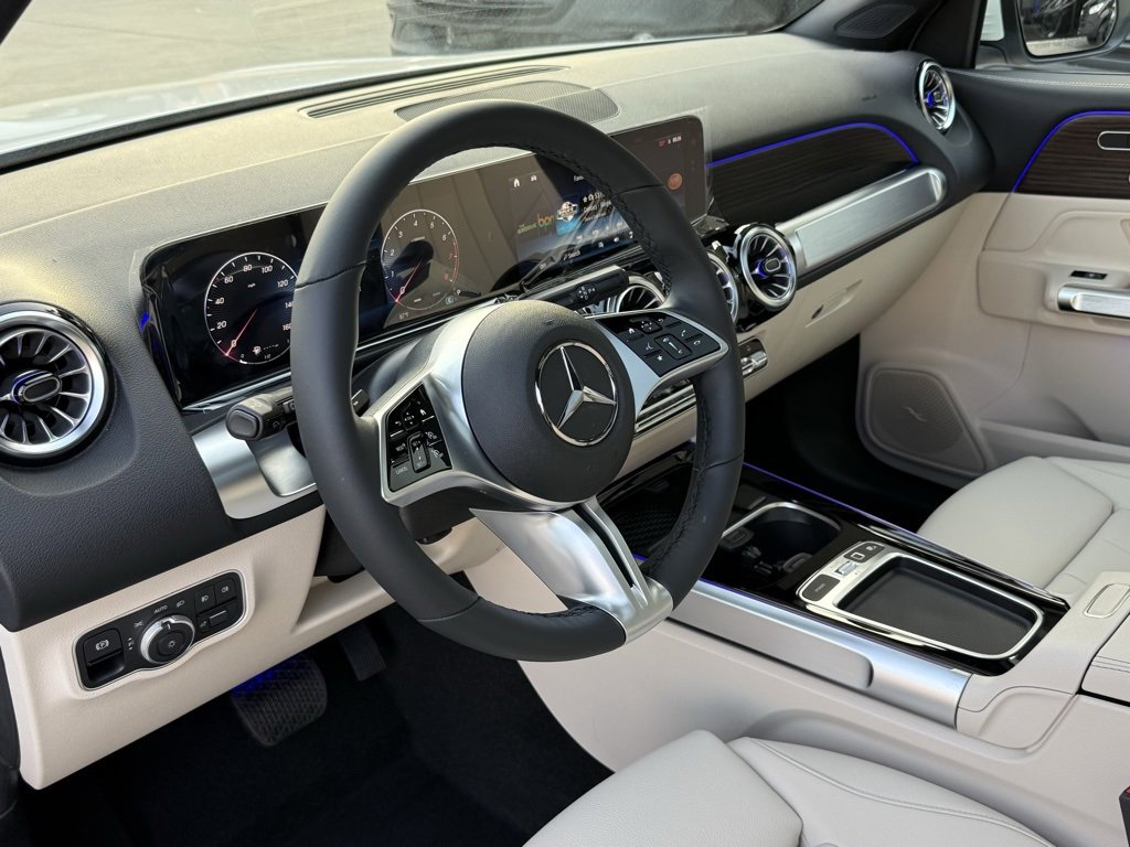 New 2026 Mercedes-Benz GLB 250 image 21
