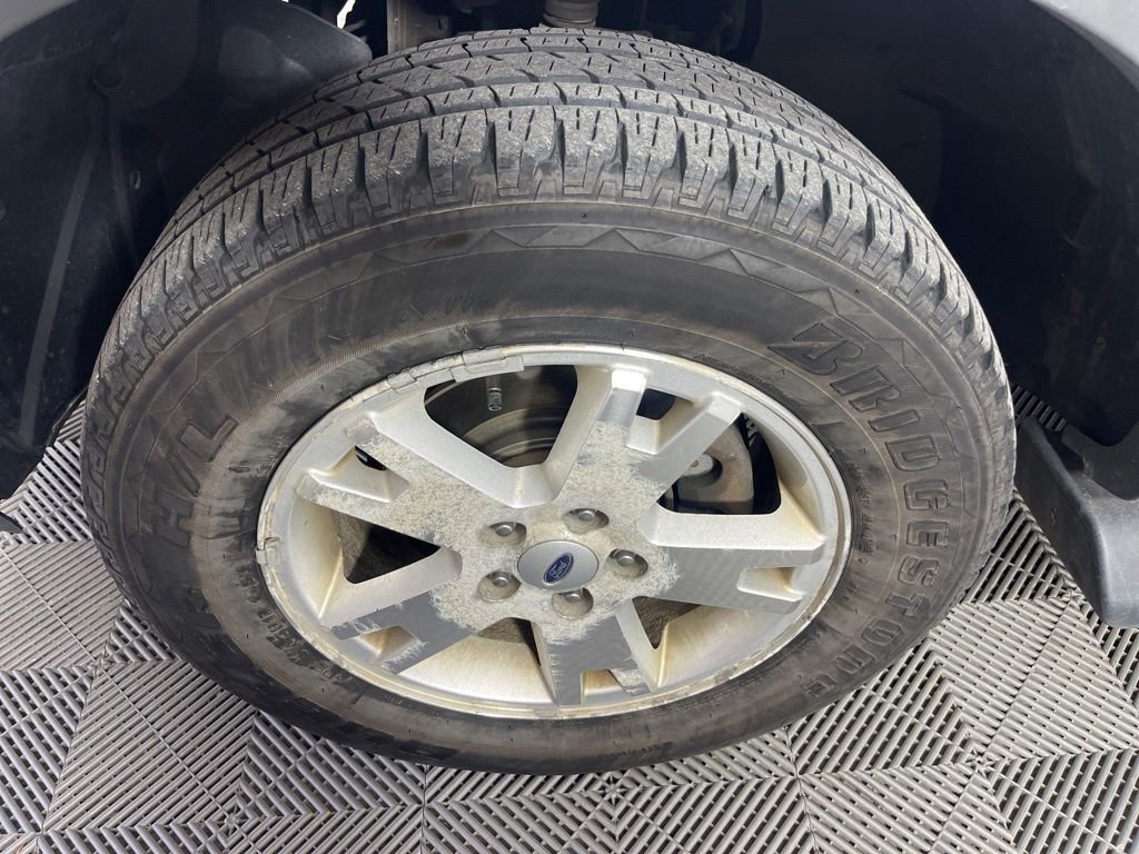 Used 2006 Ford Explorer XLT AWD/4WD image 12
