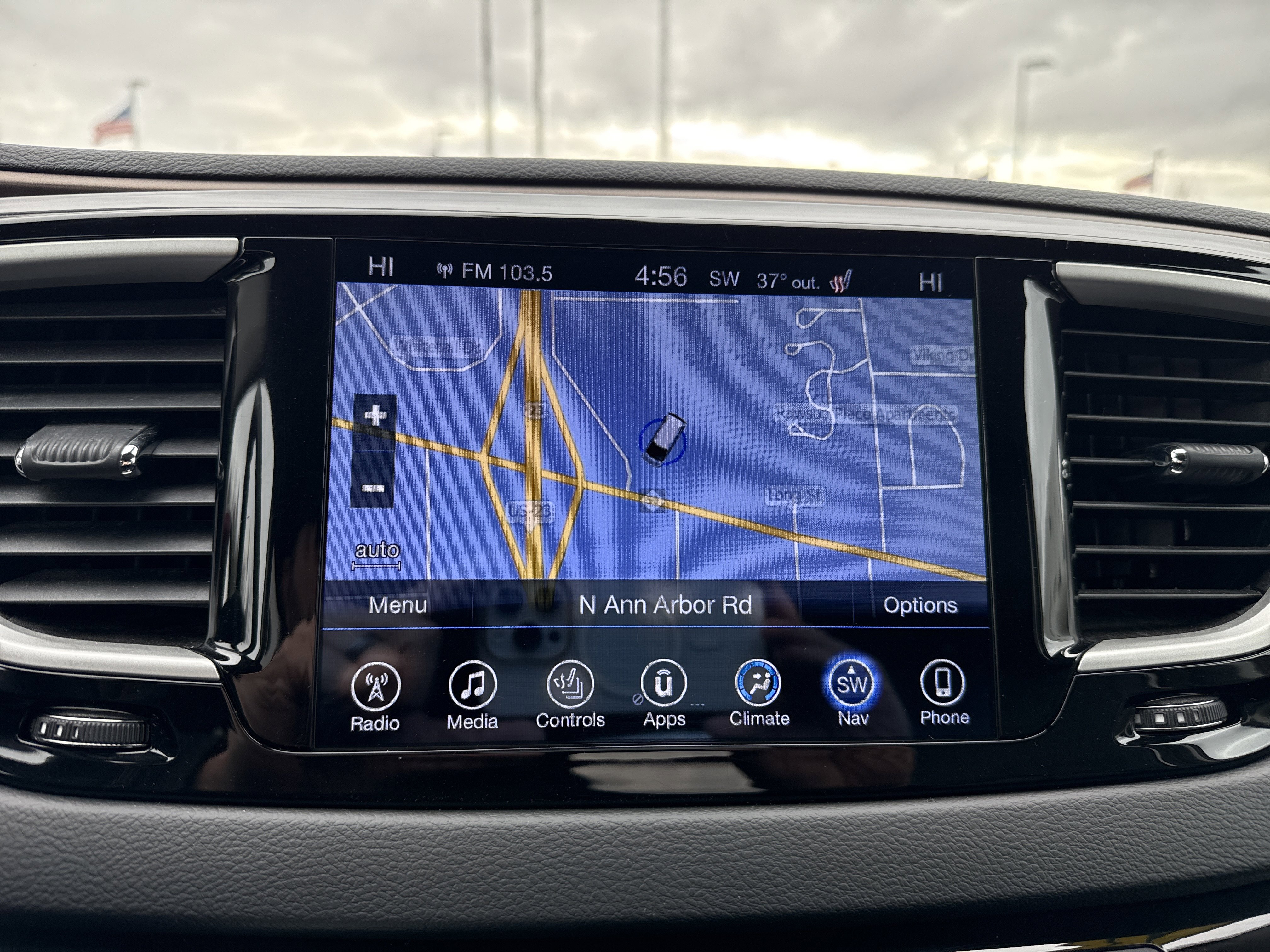 Used 2017 Chrysler Pacifica Touring-L image 29