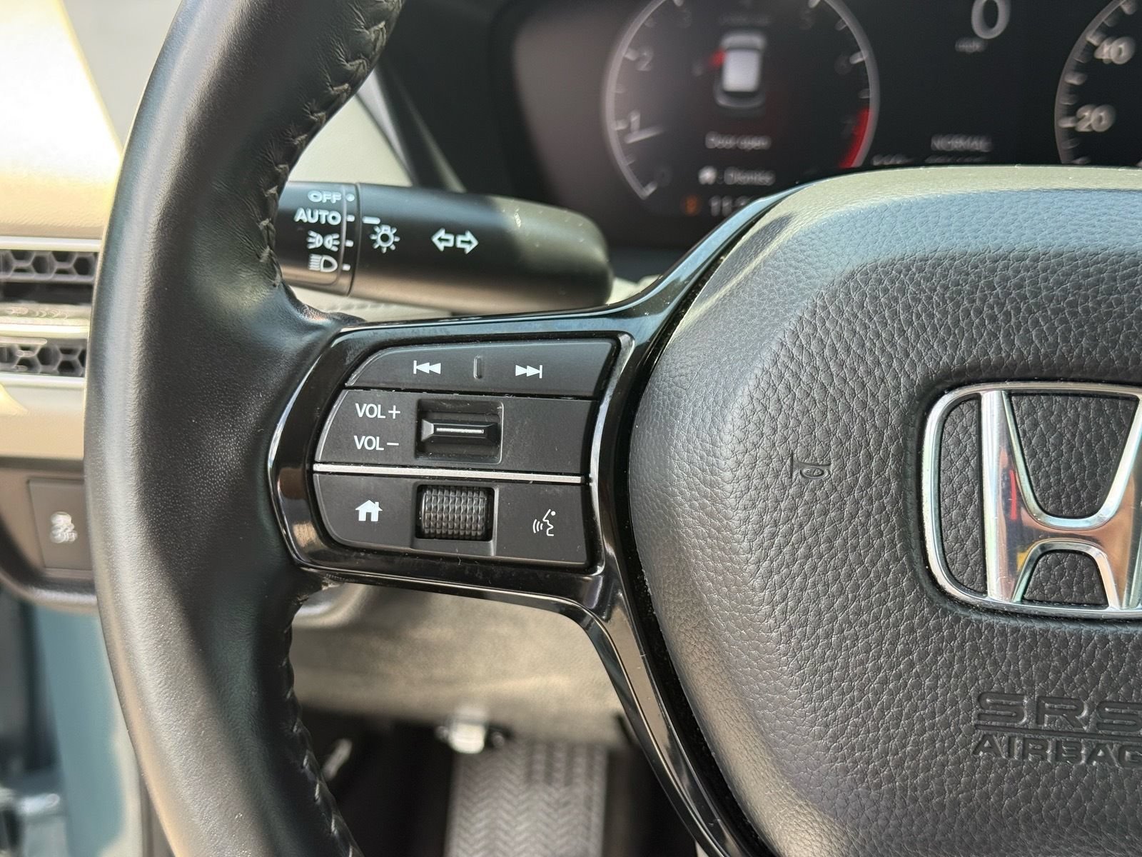 Certified 2026 Honda HR-V EX-L image 18