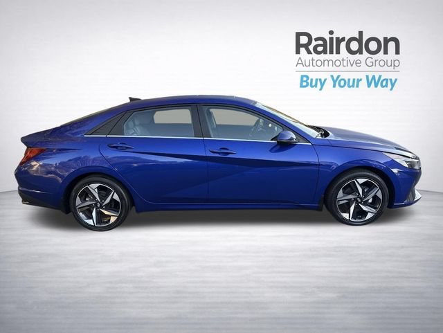 Used 2023 Hyundai Elantra Limited w/ Winter Weather Package FWD image 8