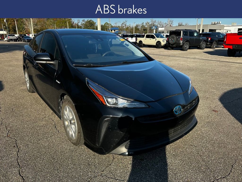 Used 2022 Toyota Prius LE image 9