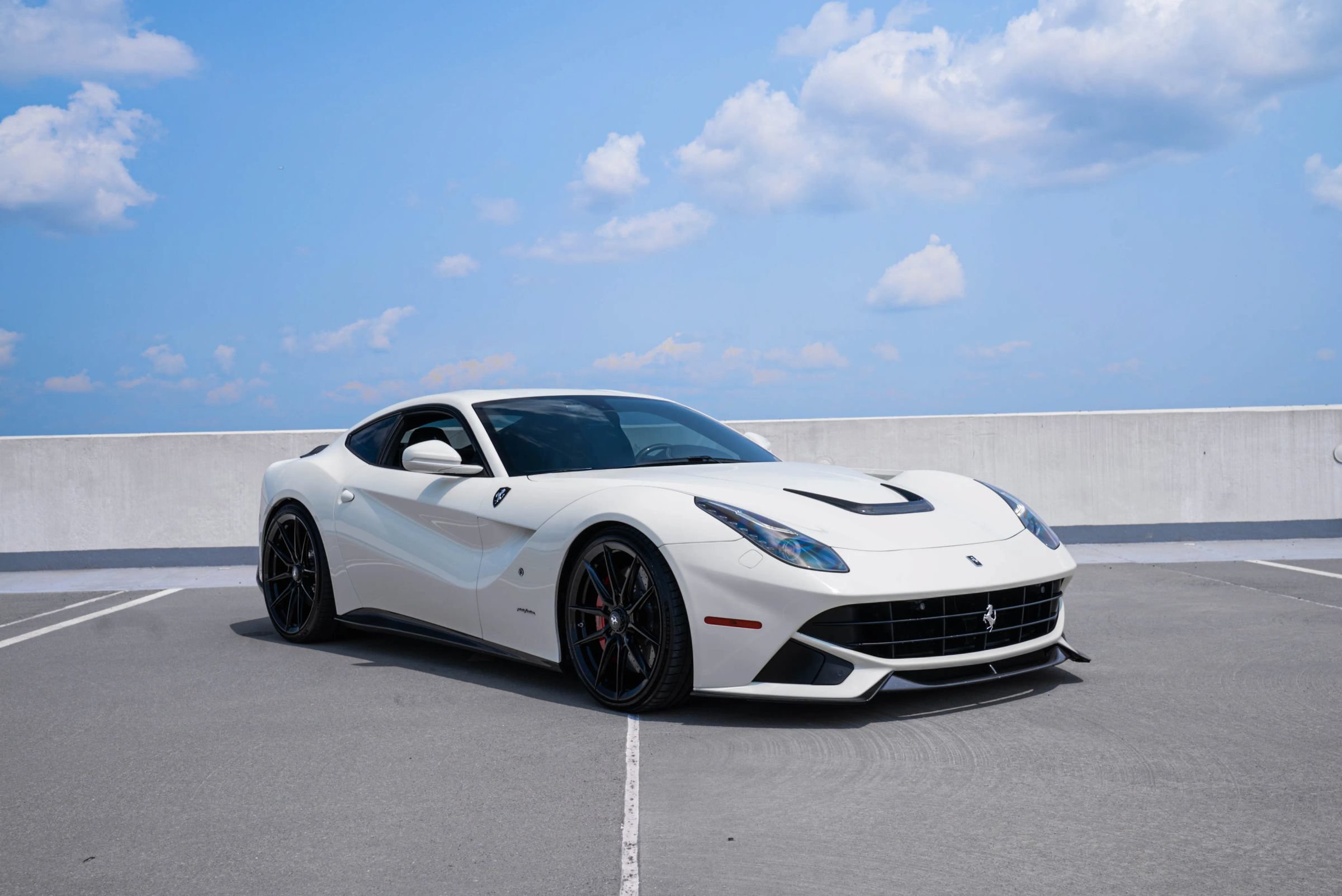 Used 2015 Ferrari F12 Berlinetta RWD image 3
