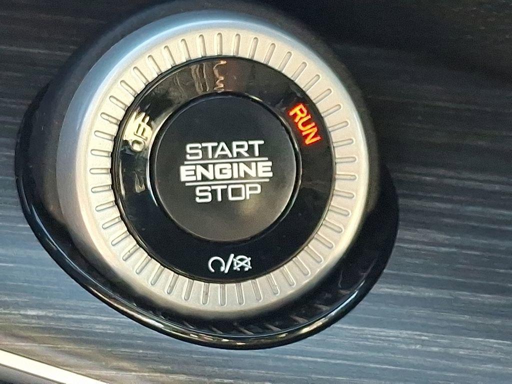 Used 2024 Jeep Wagoneer L Series III w/ Flexible Seating Group image 30