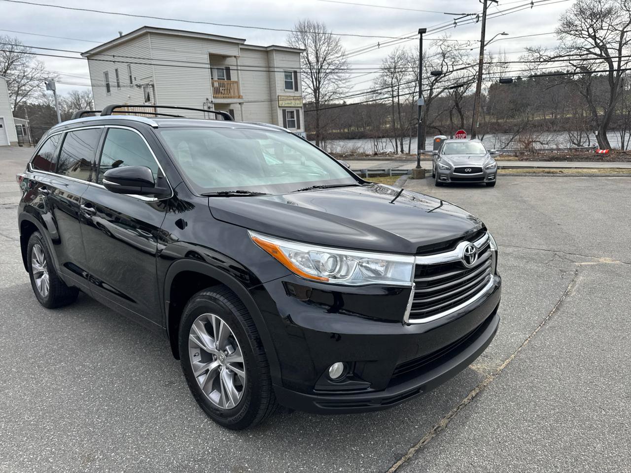 Used 2015 Toyota Highlander XLE image 5