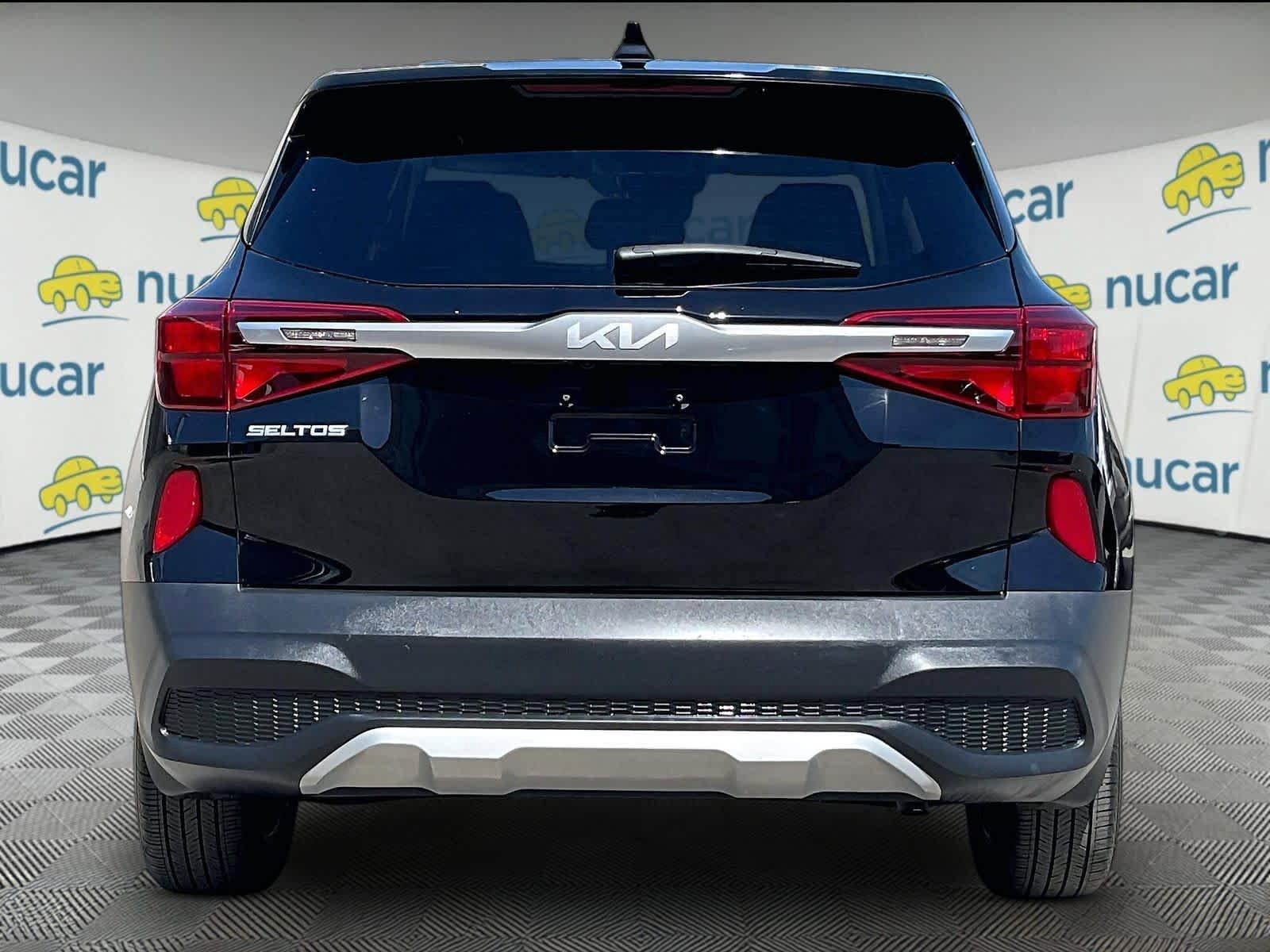 Used 2023 Kia Seltos LX AWD/4WD image 5
