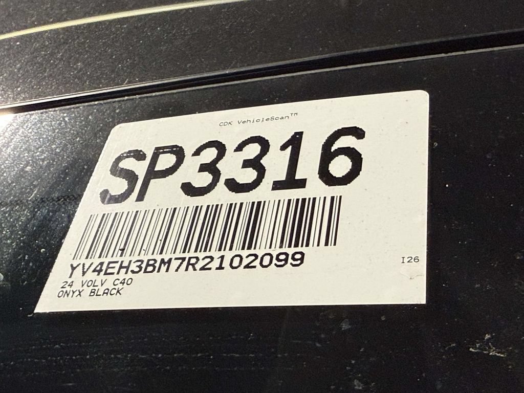 Used 2024 Volvo C40 P8 Recharge Ultimate w/ Protection Package Premier RWD image 6