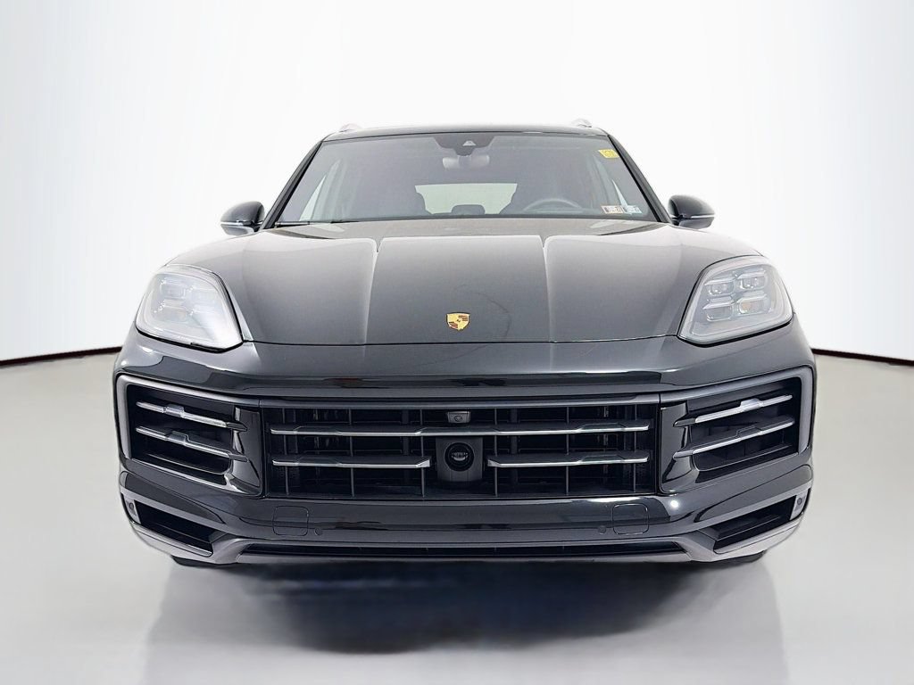 Certified 2025 Porsche Cayenne S AWD/4WD image 6
