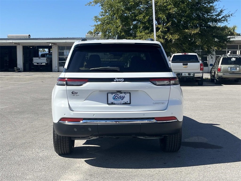 New 2025 Jeep Grand Cherokee Limited image 4