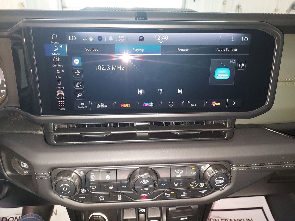 New 2026 Jeep Gladiator Mojave AWD/4WD image 22